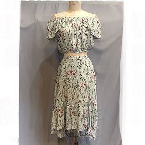 Taylor & Sage 2 pc Set
